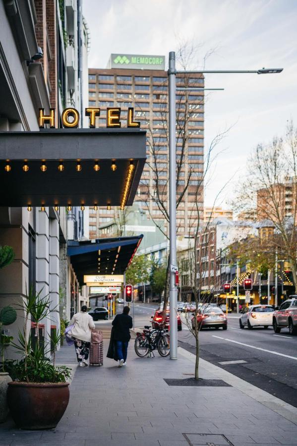 Ace Hotel Sydney Exterior foto The hotel's entrance