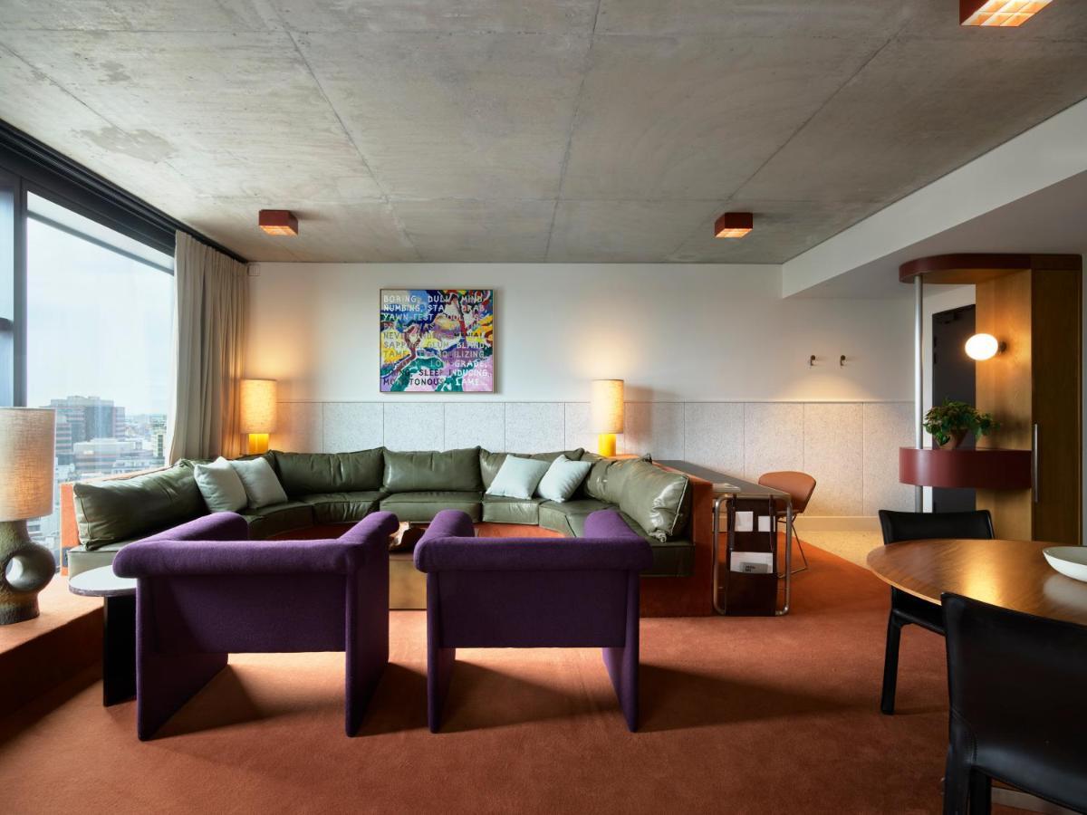 Ace Hotel Sydney Exterior foto A living room in a suite at the Hotel