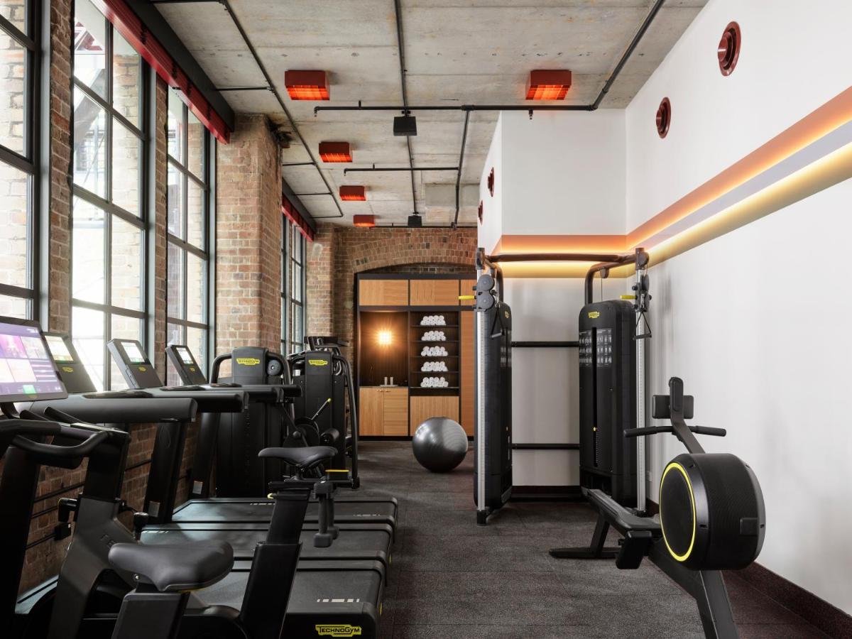 Ace Hotel Sydney Exterior foto The gym at The Standard East Village